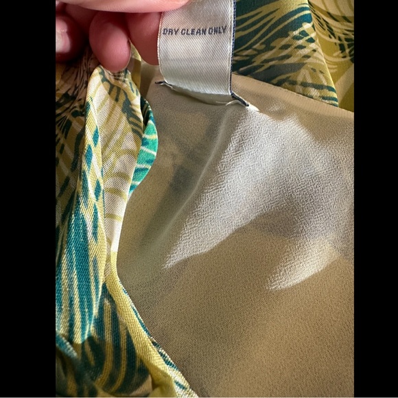 Anthro ODILLE Tropical Leaf Floral Blouse Cami Tank Top Shirt Green Ivory Ruffle - Picture 8 of 9